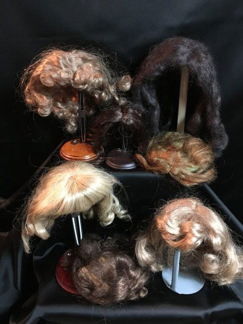 Lot of 6 Vintage Doll Wigs. (1 of 7)