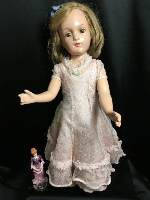 17" Composition Debu' Teen Doll by R&B 1938 (1 of 6)