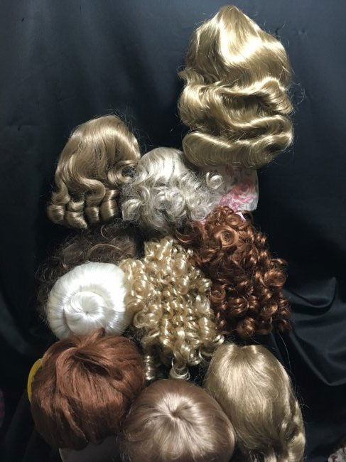 Lot of 10 Acrylic Doll Wigs Size7-16. (1 of 3)