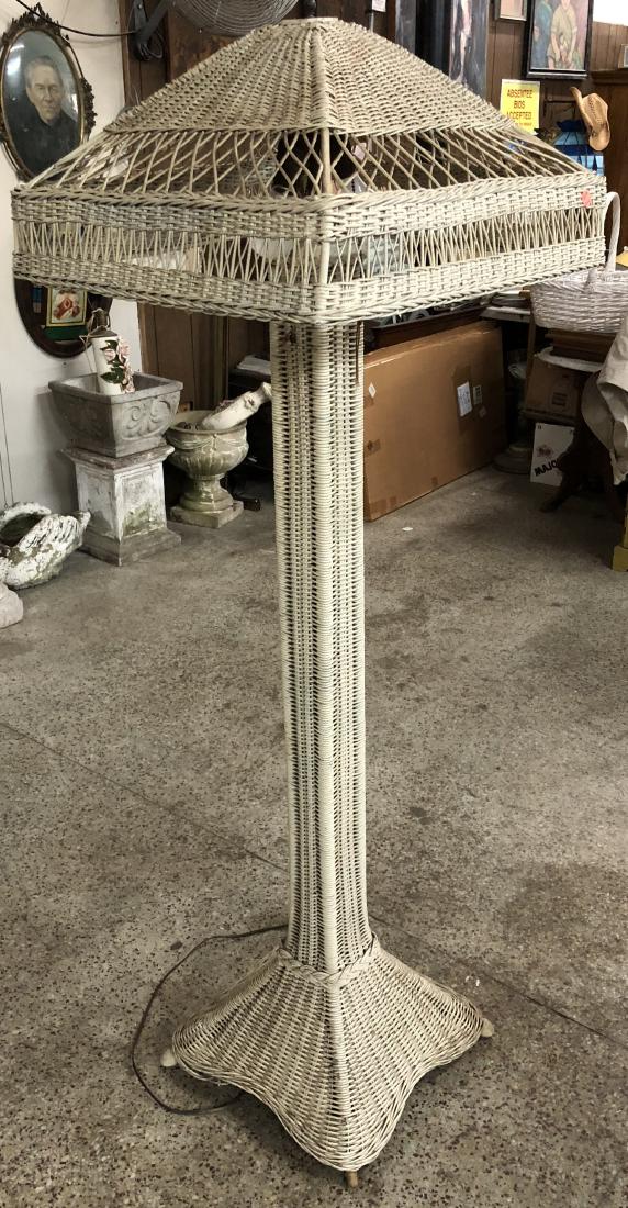Vintage Wicker Indoor Floor Lamp - PICKUP ONLY: Vintage wicker lamp missing one foot. Examine