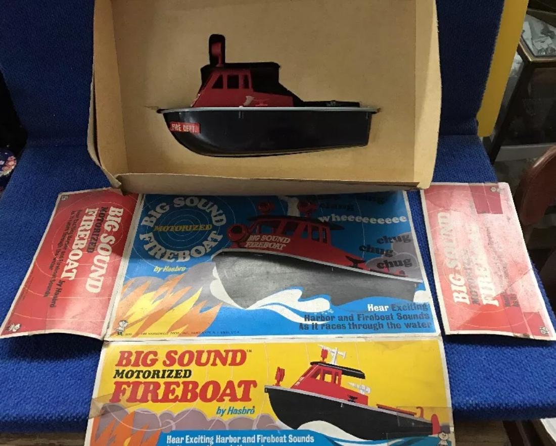 Vintage Hasbro Big Sound Fireboat 2585 (1 of 1)