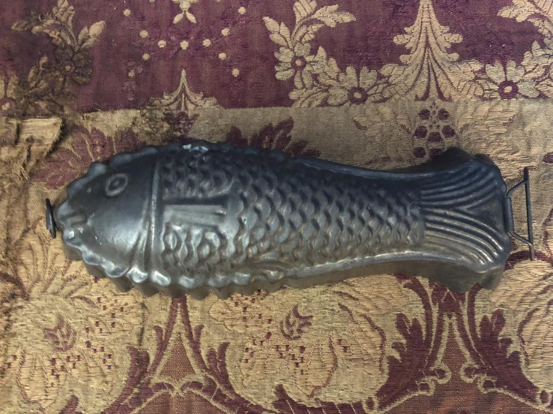 Vintage tinware Fish Cooking Mold (1 of 1)