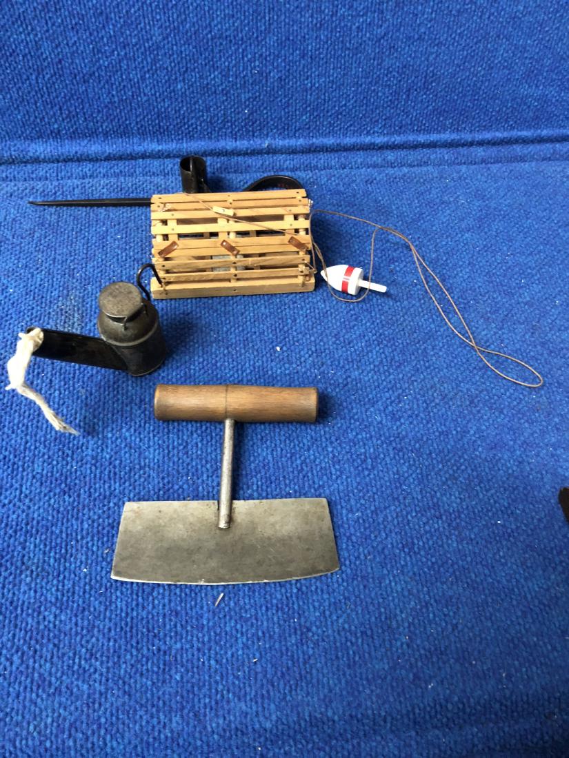 Miner's Tools incl. Oil lamp: Oil Lamps and refuelers and scraper. As shown.