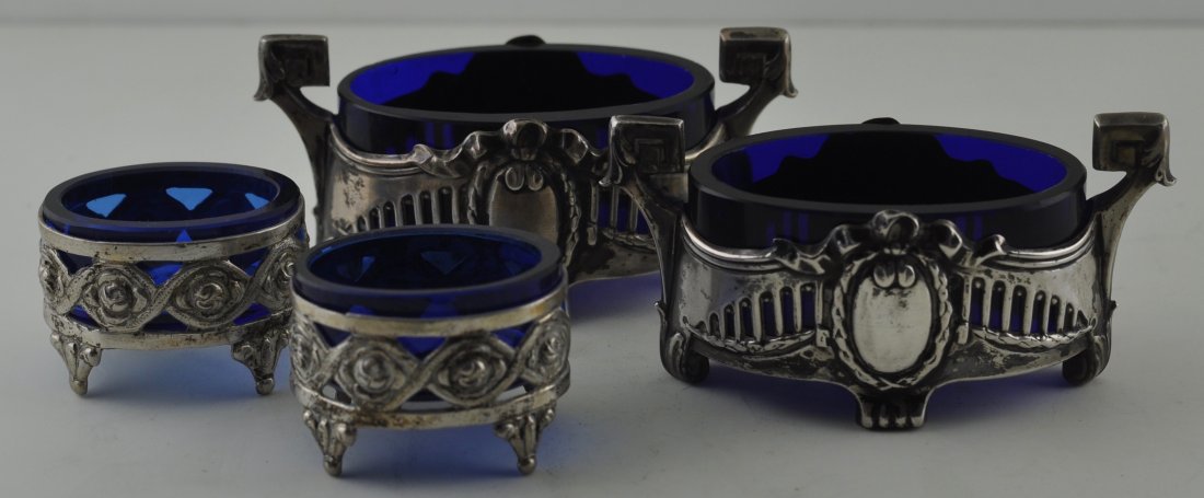 A Lot of 800 Ornate Salts with Cobalt Liners: 4- 800 silver salts with cobalt liners