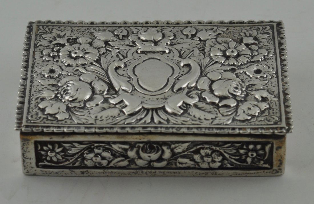 Antique Continental Sterling Repousse box (1 of 2)