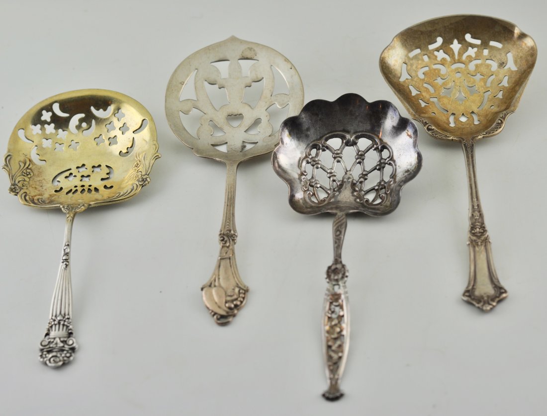4 Pierced Victorian Condiment Spoons Ornate (1 of 1)