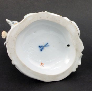 A GERMAN MEISSEN PORCELAIN FIGURE, 19th century, o - 2