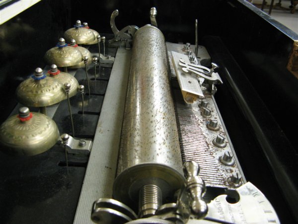 MONUMENTAL SWISS CYLINDER MUSIC BOX, D. Allard & C - 2