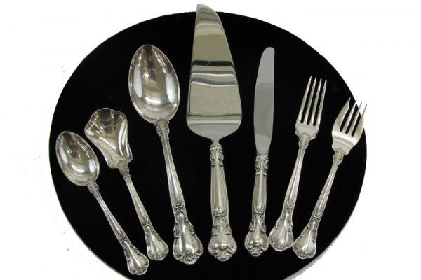AMERICAN GORHAM STERLING SILVER FLATWARE SET, 64 p - 3