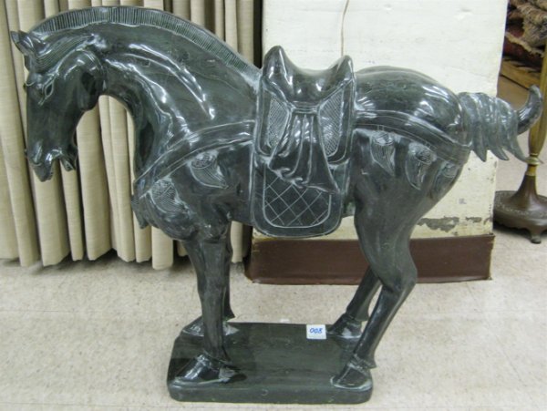 CHINESE BLACK MARBLE SCULPTURE, the standing figu
