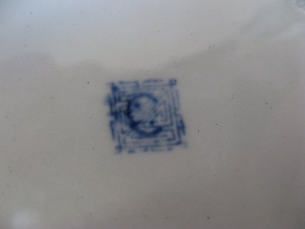 SET OF FOURTEEN DINNER PLATES, in a stylized Imar - 3