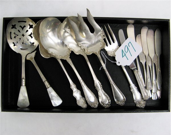 A GROUP OF 1900'S SILVER PLATED FLATWARE, 80 piec - 2