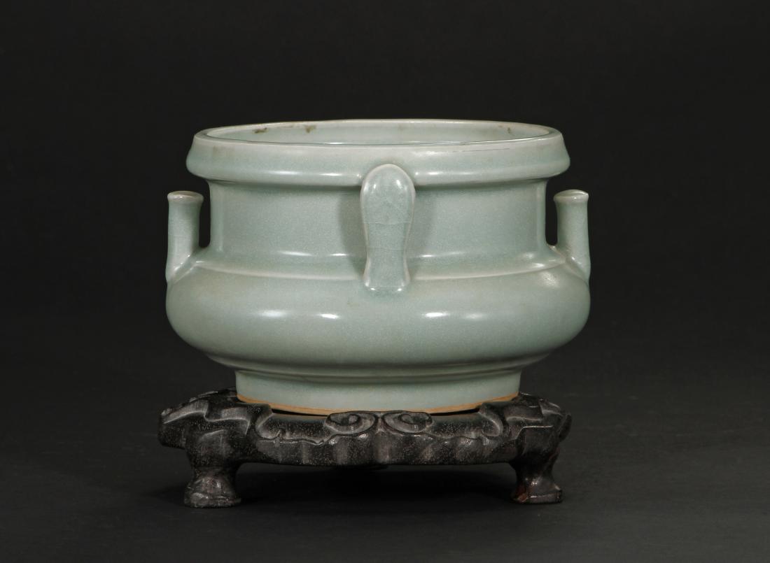 Rare Lungchuan Celadon Incense Burner (1 of 7)