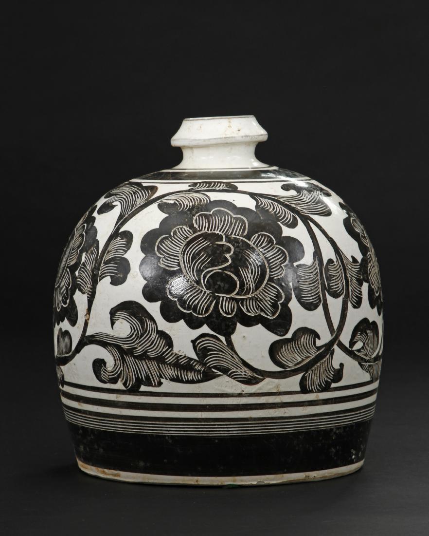 Large Cizhou Incised and Painted Truncated Meiping (1 of 9)