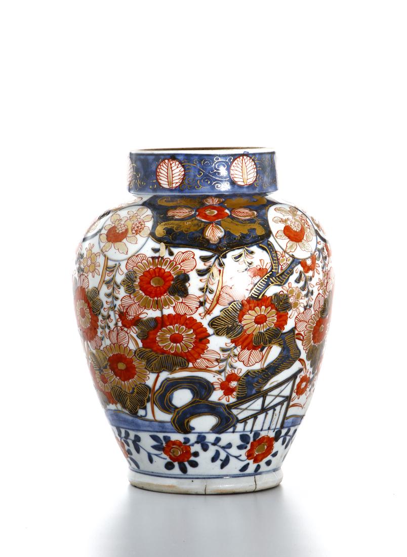 Japanese Imari Jar (1 of 7)
