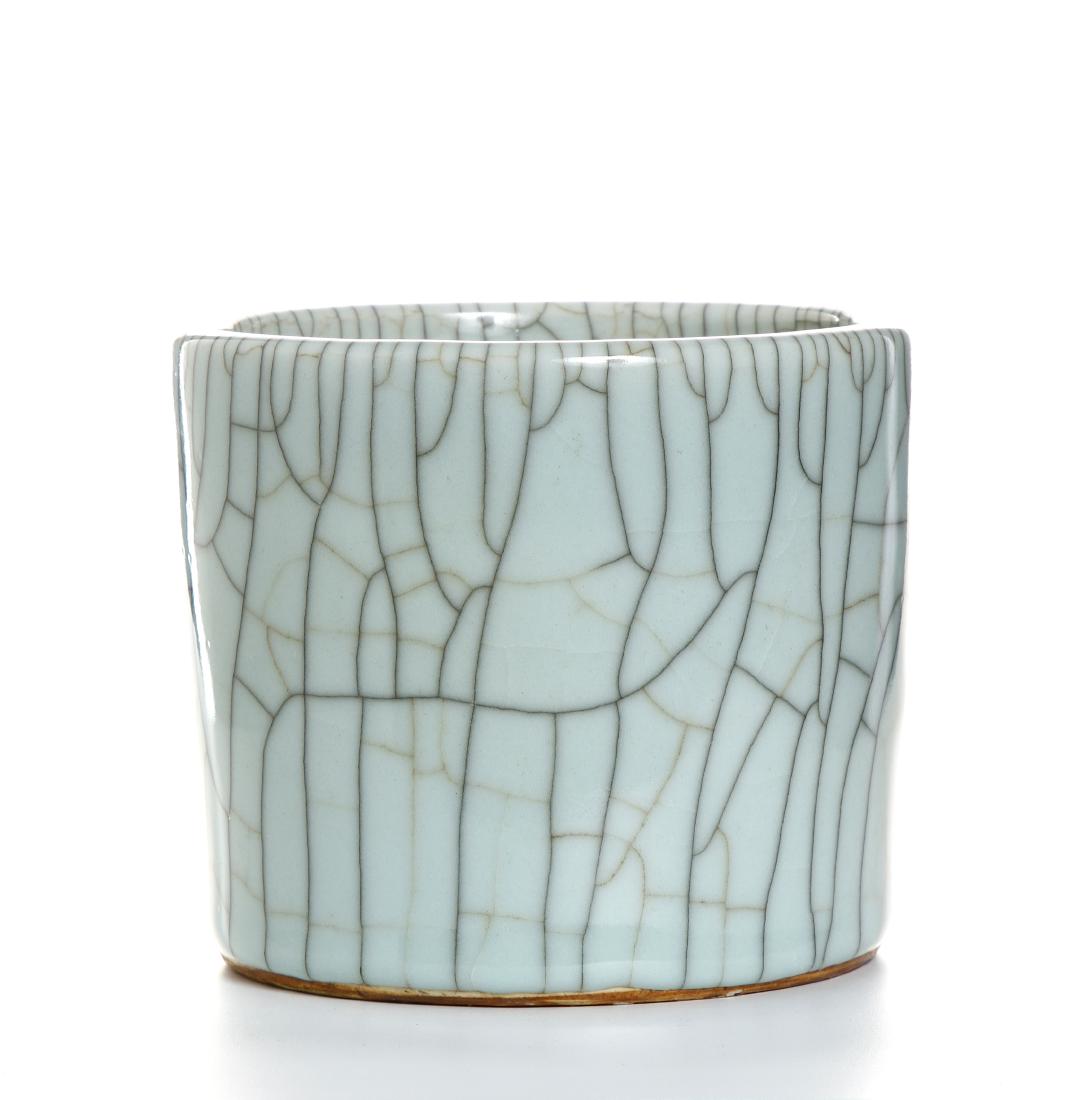 Ge Type Brushpot (1 of 5)