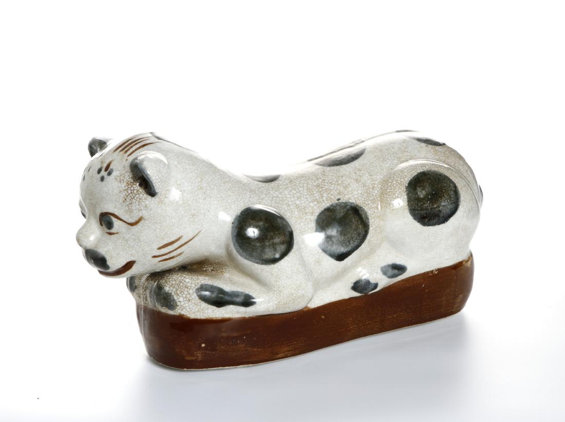 Porcelain Pillow of 'Cat' (1 of 5)