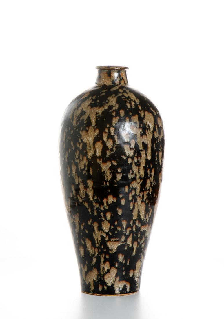 Chinese Chi-Chou 'Tortoise Shell' Glazed Meiping Vase (1 of 10)