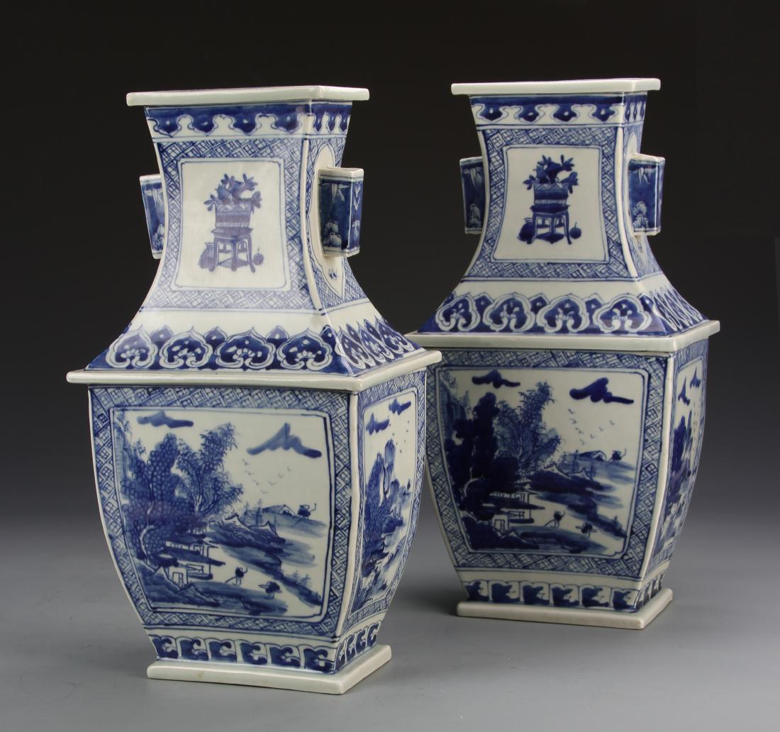 Pair of Chinese Blue and White Vases (1 of 6)
