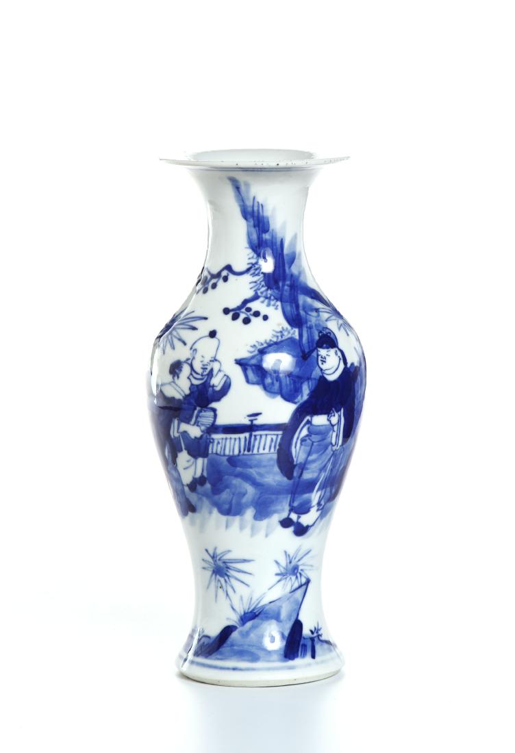 Chinese Blue and White Baluster Vase (1 of 6)