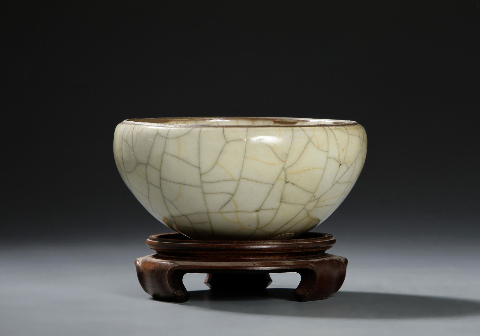 Rare Ko-Type Alms Bowl (1 of 10)