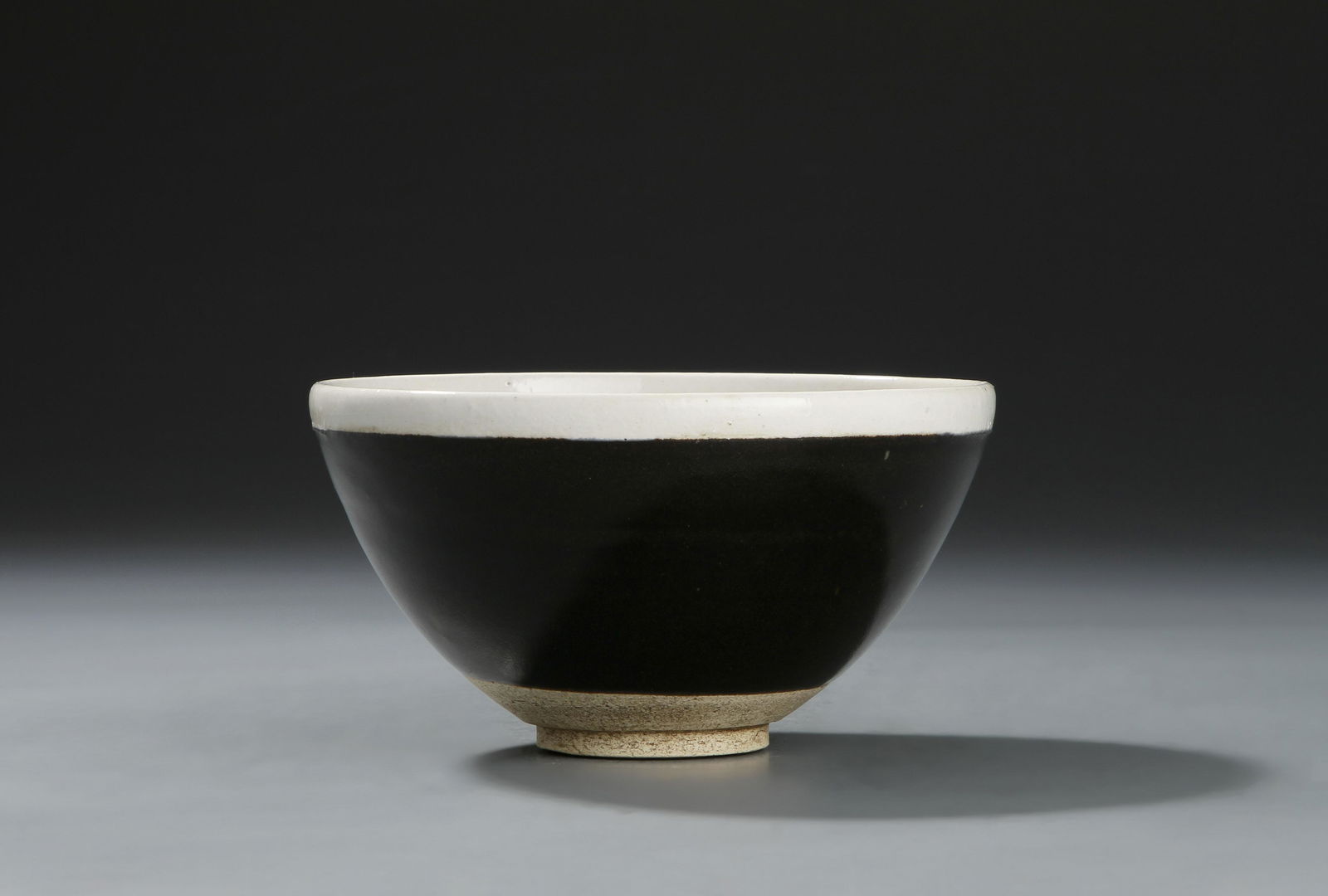 Cizhou White-Rimmed Black Glazed Bowl (1 of 9)