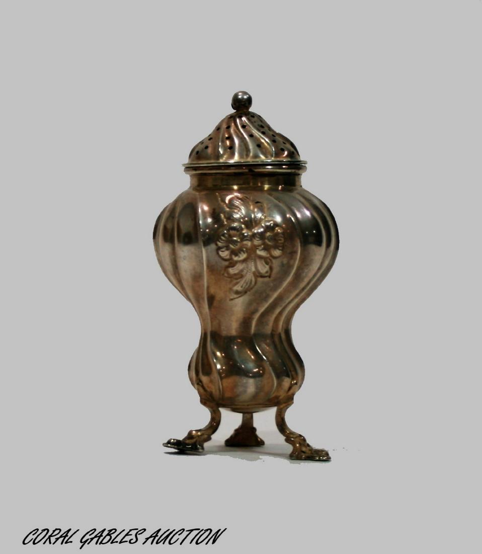 Sterling silver salt shaker: Sterling silver salt shaker. Measure 5"in H.