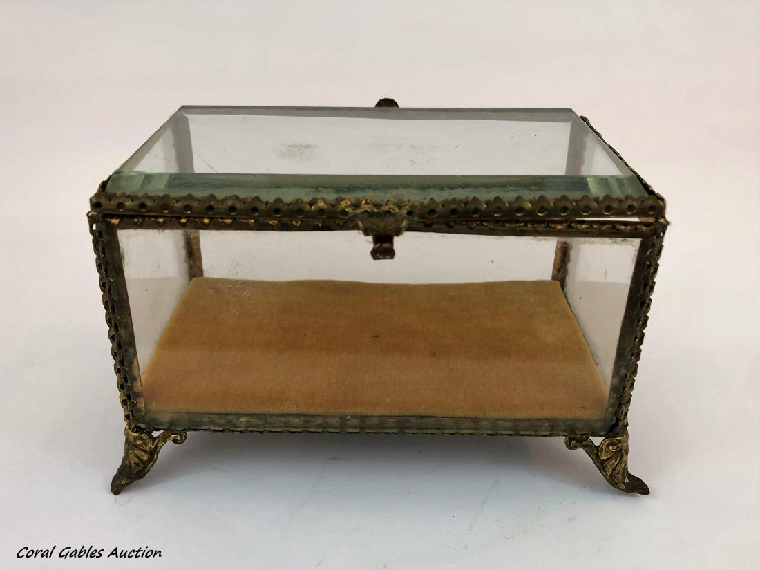 Antique metal and crystal box.: Antique metal and crystal box. Measure 3"in H x 4 1/2"in W.