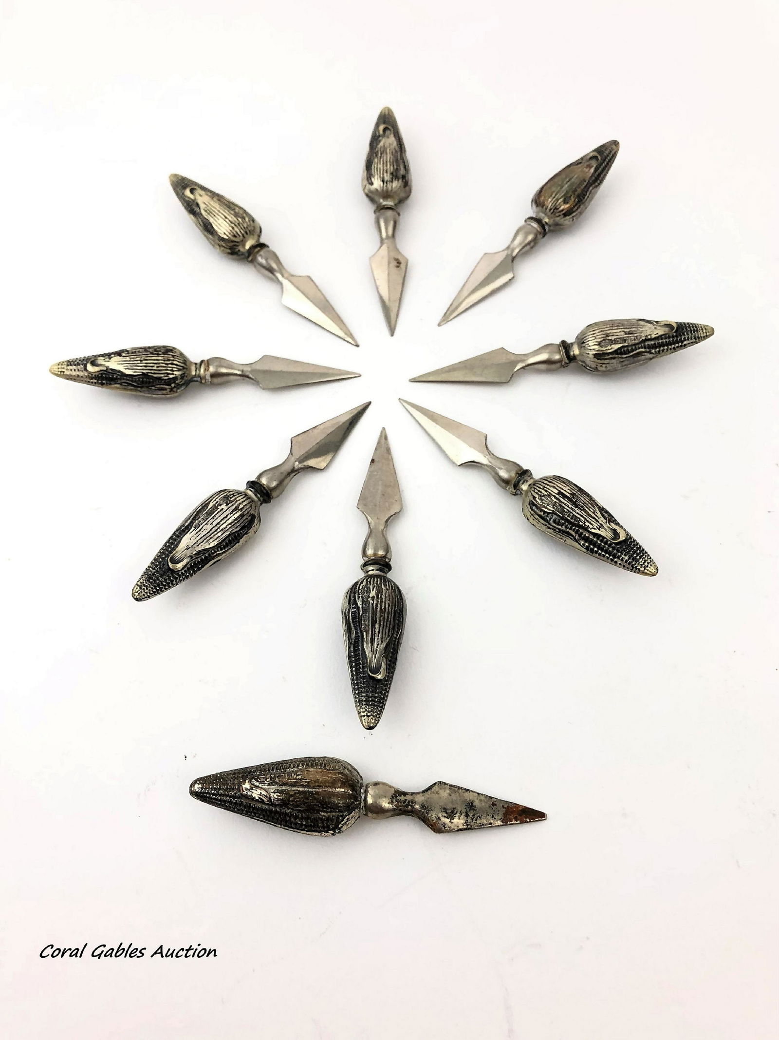 Nine pieces of sterling silver serving set: Nine pieces of sterling silver serving set. Measure 3"in W.