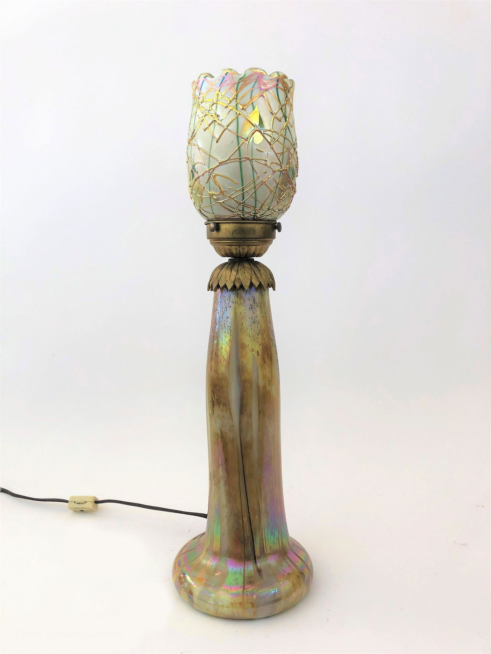 Tiffany style lamp 1920-1930 (1 of 2)