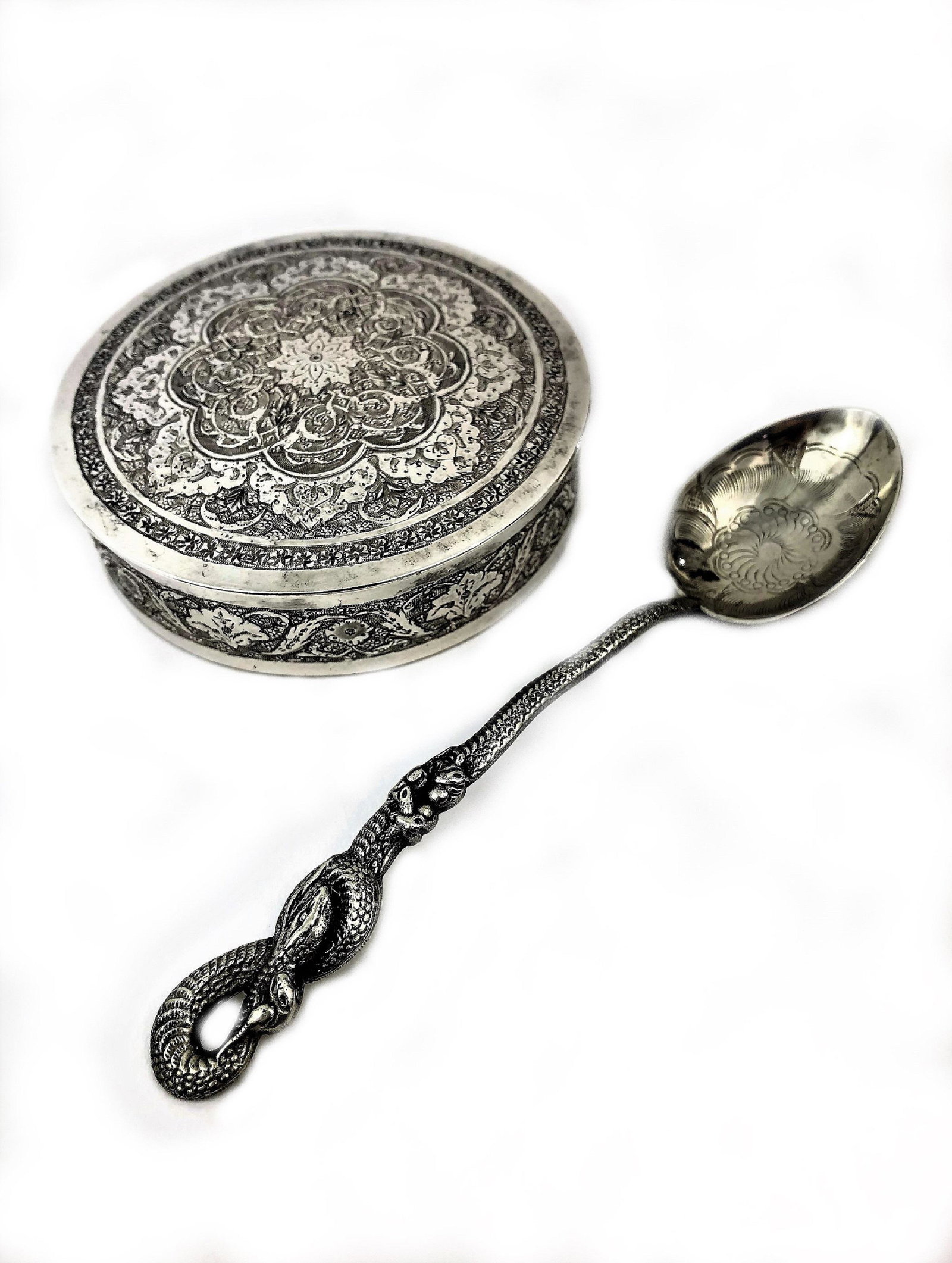 Two rare Russian pieces. 84. One of them signed (1 of 5)