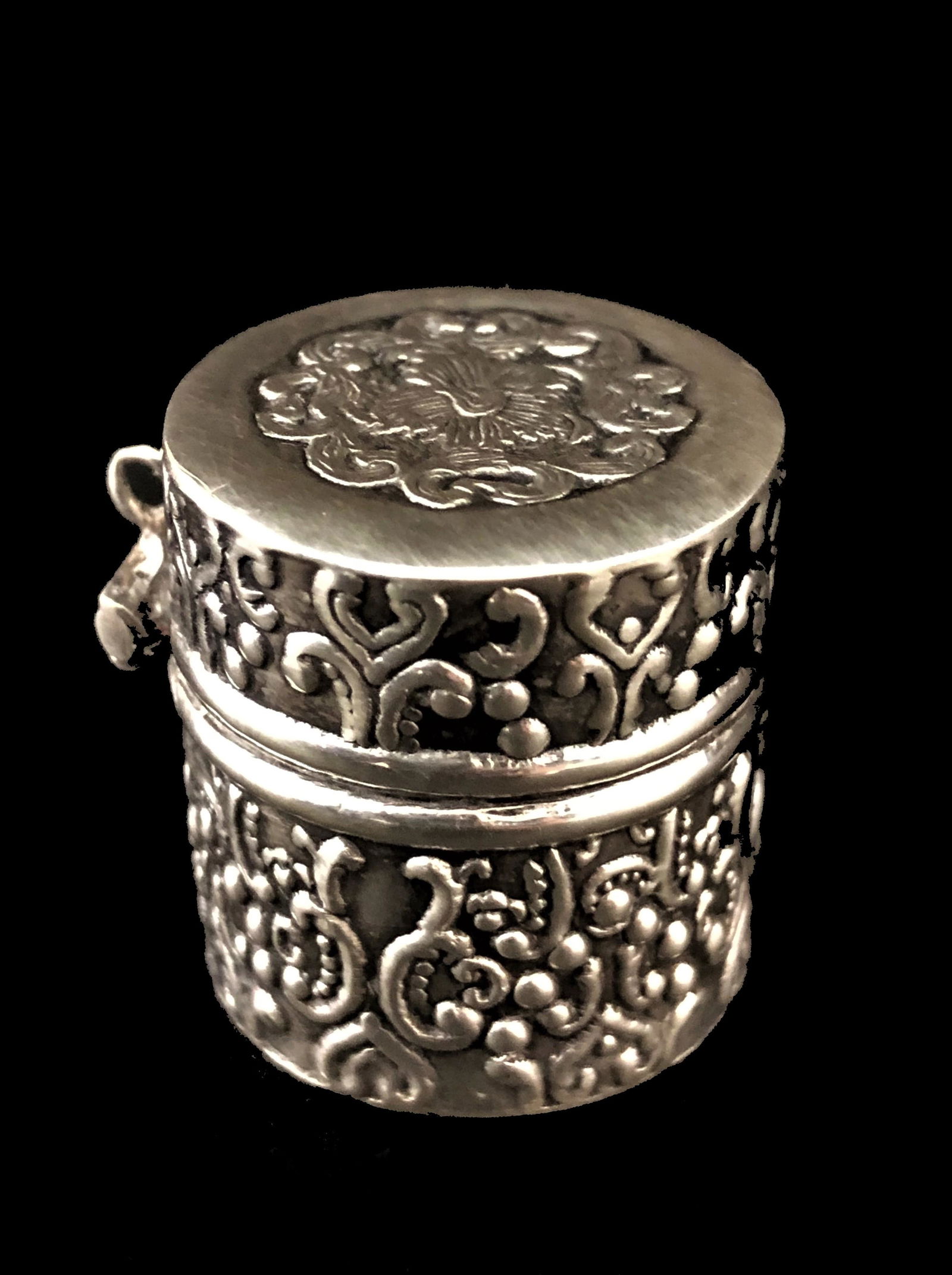1920 Miniature Sterling Silver Box (1 of 3)