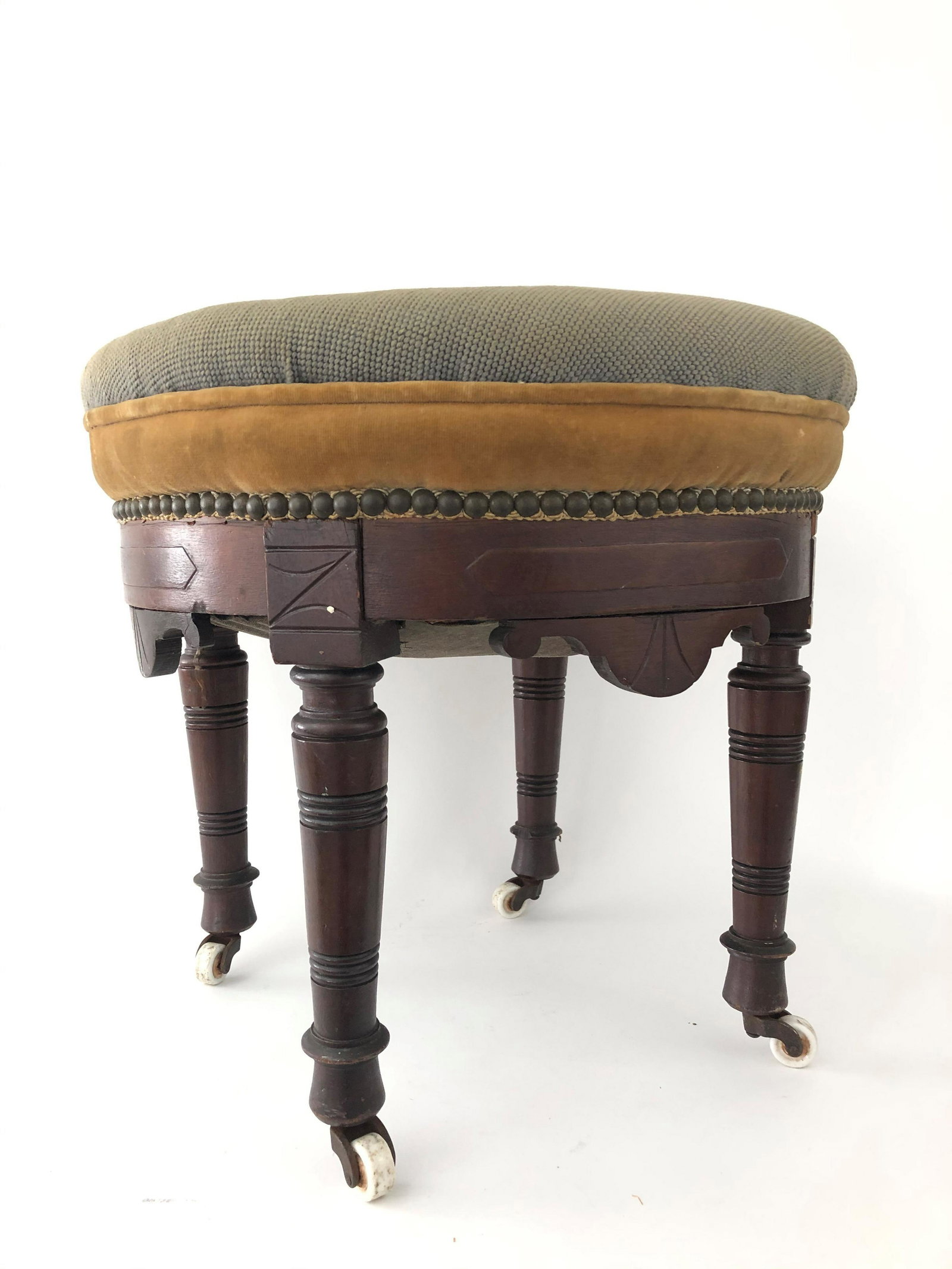 Vintage Needlepoint Foot Stool (1 of 2)