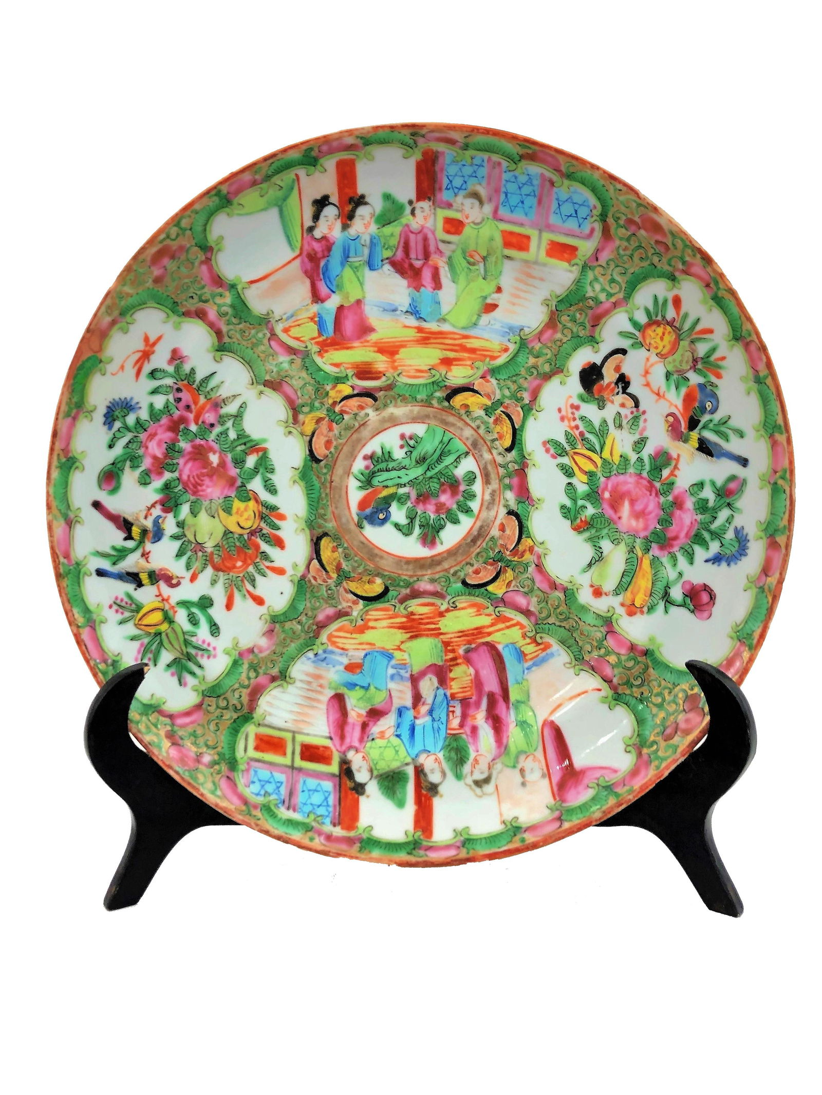 Chinese Antique Rose Medallion Plate: Chinese Antique Rose Medallion Plate. Measure 8 1/2"in diameter.