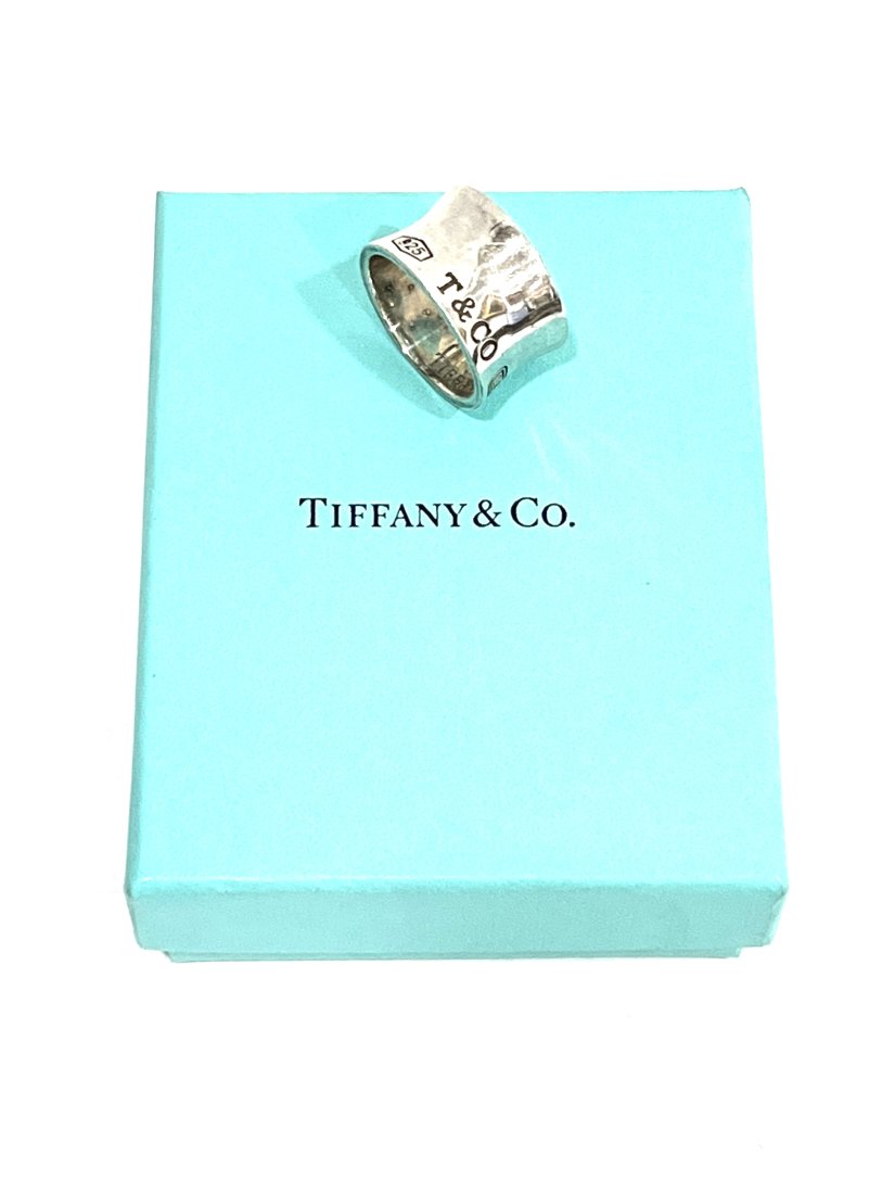 Vintage Sterling Silver Tiffany & CO Band Ring (1 of 4)
