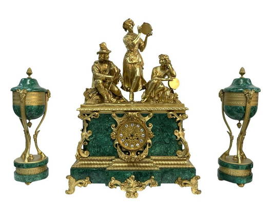 Garniture Sets