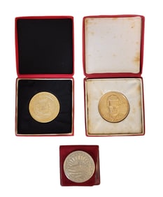 Lot of 3 Ccuban Bronze Collector Coins with Box