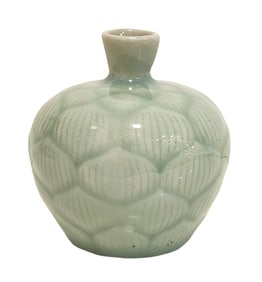 Vintage Korean-Style Celadon Glazed Vase with Geometric Pattern