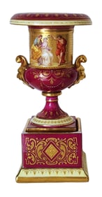 Royal Vienna Porcelain Urn with Classical Scene, 19th/20th Century