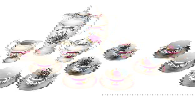 Rosenthal Selb-Bavaria “Kings Rose?? Tea Set – 15-Piece Vintage German Porcelain Service: A beautiful 15-piece vintage porcelain tea set by Rosenthal Selb-Bavaria, featuring the elegant “Kings Rose&rdquo; pattern. Each piece is adorned with lush pink roses and colorful floral sprays, tri