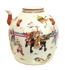Chinese Porcelain Teapot – Famille Rose Decoration, Qing Dynasty Style