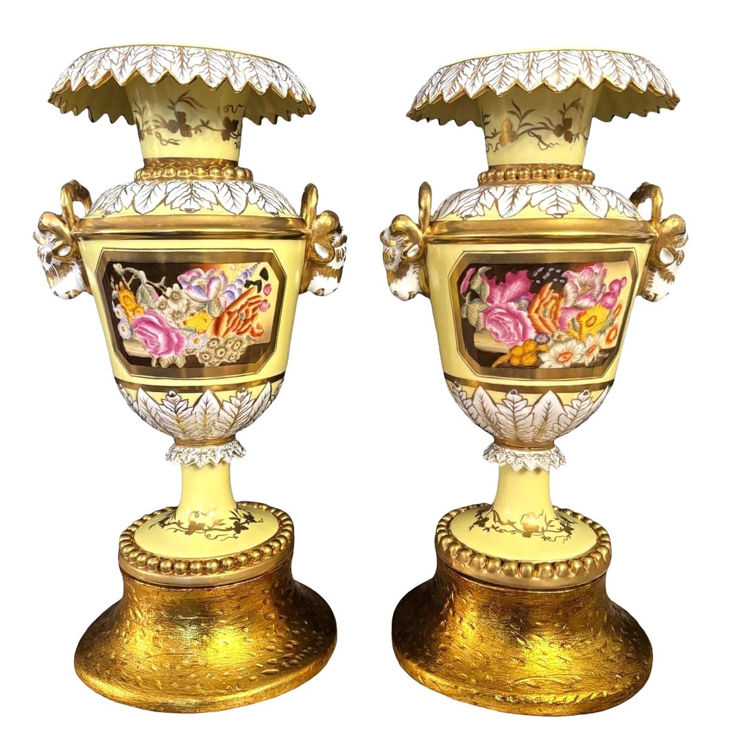Pair of Antique Old Paris Porcelain Mantel Vases with Gilt Bases, Hand-Painted Florals (1 of 5)