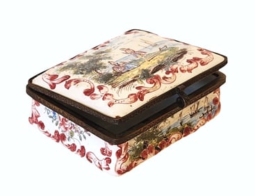 Enamel Snuff Box with Romantic Seaside Scene, Possibly 19th Century, Marked "VP"