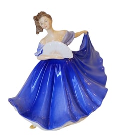 Rare Vintage Royal Doulton Vintage Figurine "Elaine" HN 2791