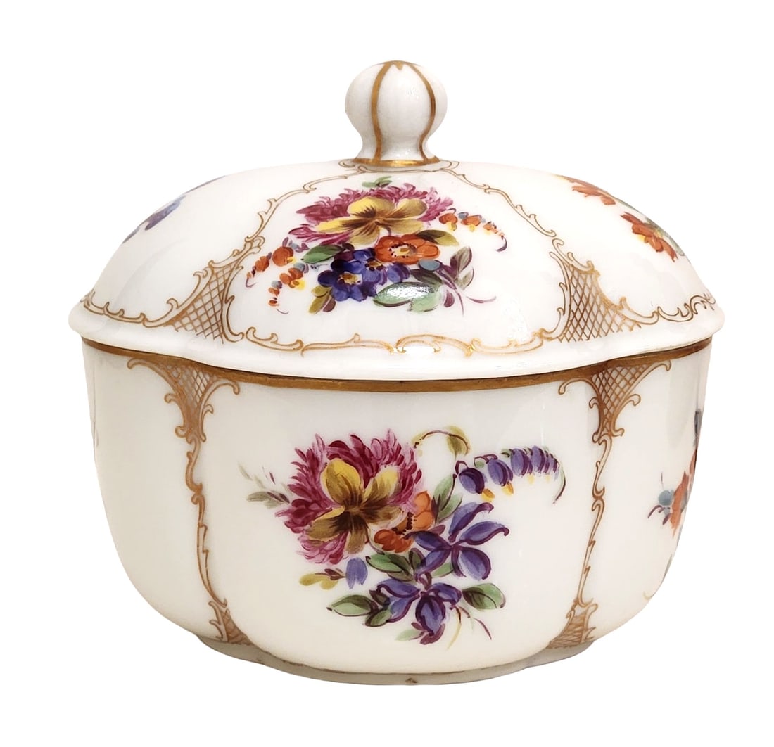 Rosenthal Selb-Bavaria Hand-Painted Porcelain Covered Box (1 of 7)