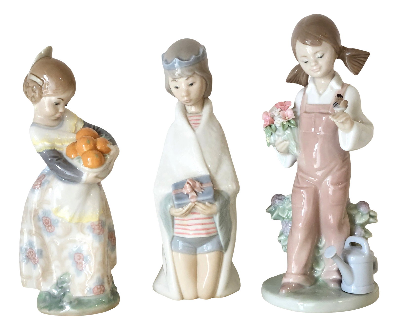 Three Lladró Porcelain Figures – Girl with Oranges, Winter Child with Gift & Girl with Flowers (1 of 7)