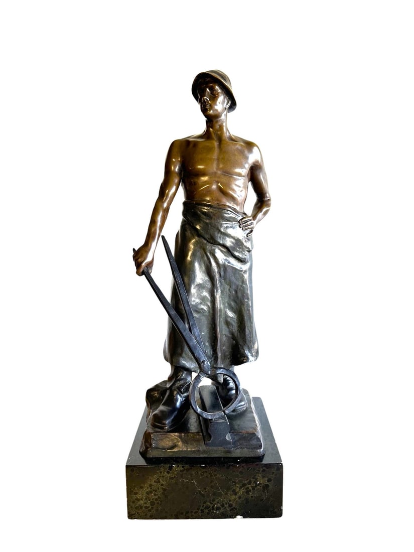 Julius Paul Schmidt-Felling (1835-1920) Germany: Julius Paul Schmidt-Felling (1835-1920) Germany Worker Man Bronze Sculpture Measure 22 1/2"in H x 7 1/2"in W x 7 1/2"in D Biography: Julius Paul Schmidt-Felling was a German sculptor. He designed a hu