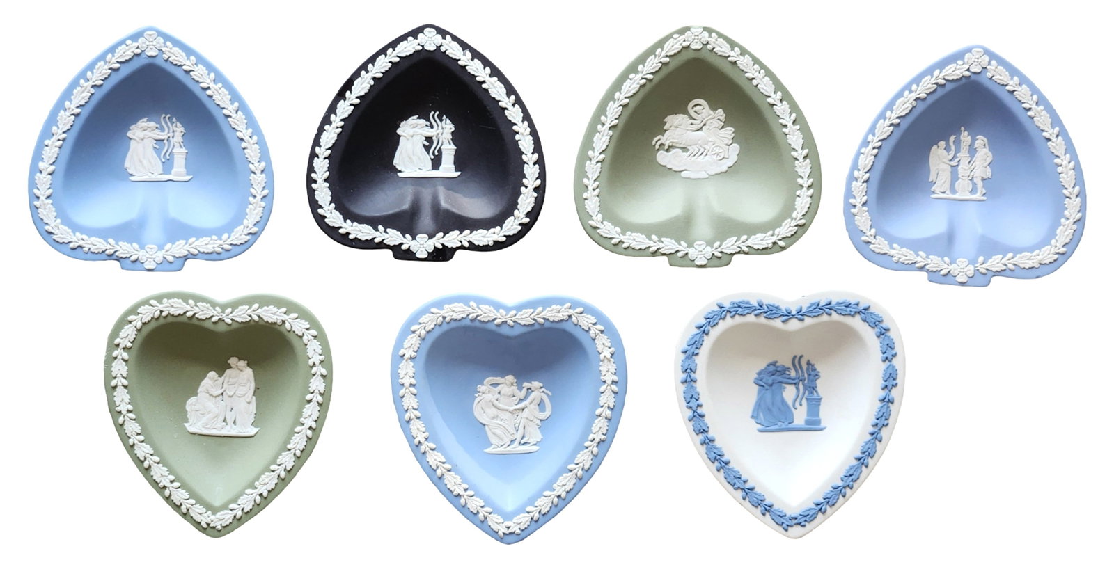 Wedgwood Jasperware Pieces Four Heart Ashtrays & Three Trays (1 of 3)