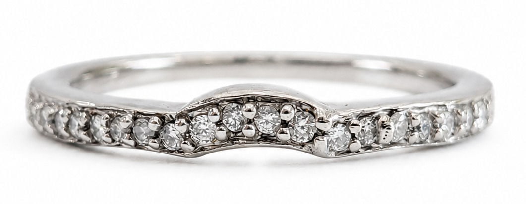 14K White Gold Curved Diamond Wedding Band Ring: Metal: 14K White Gold Size 5 3/4 Weight 1.9g Total Diamond Weight: Approx.0.25 CTW Diamond Shape: Round Brilliant Cut Setting Style: Prong Set Design: Curved / Contour Wedding Band