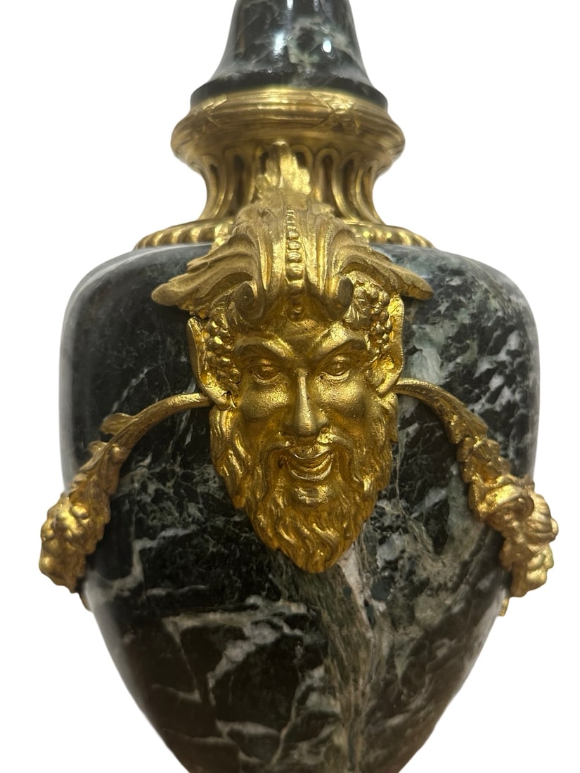 Antique Pair of 19th Century Gilt Bronze and Marble Urn Table Lamps - 7